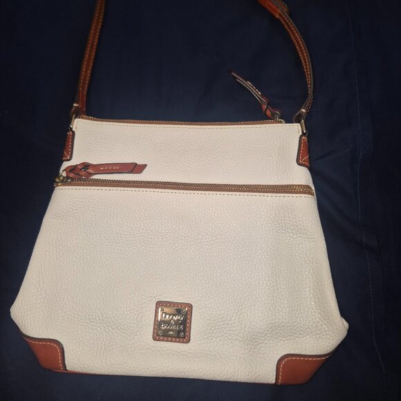 Pebble Grain Crossbody leather Bag - Picture 1 of 12